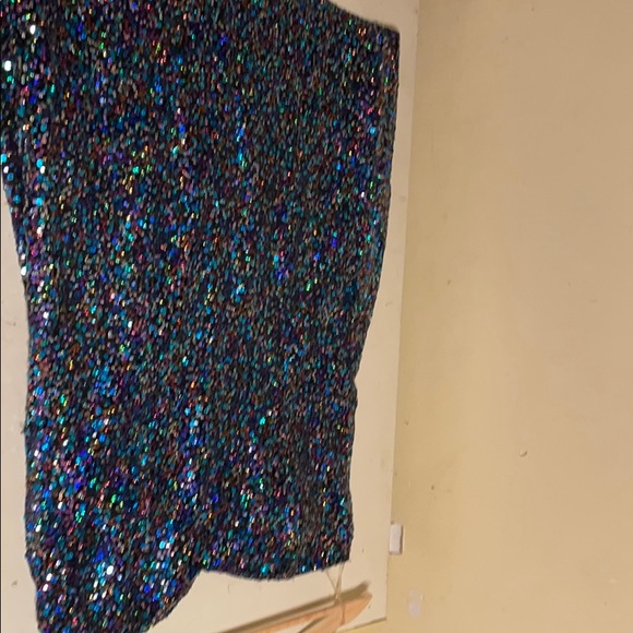 Dress - Picture 3 of 4